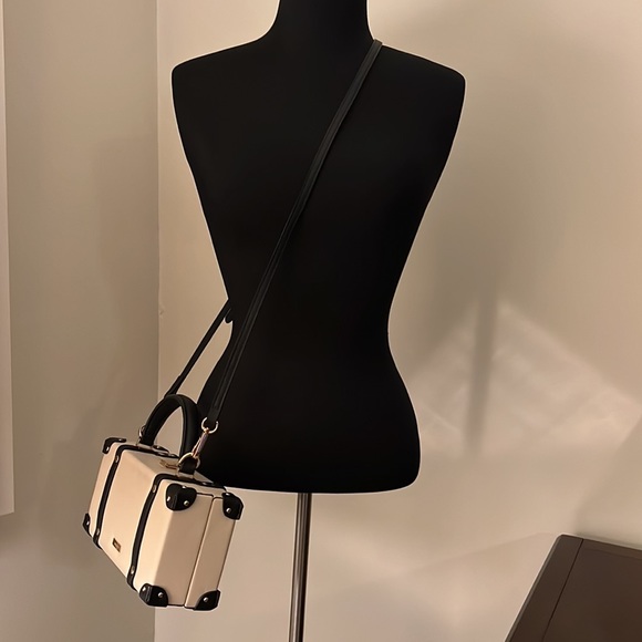 Aldo - Picture 8 of 11